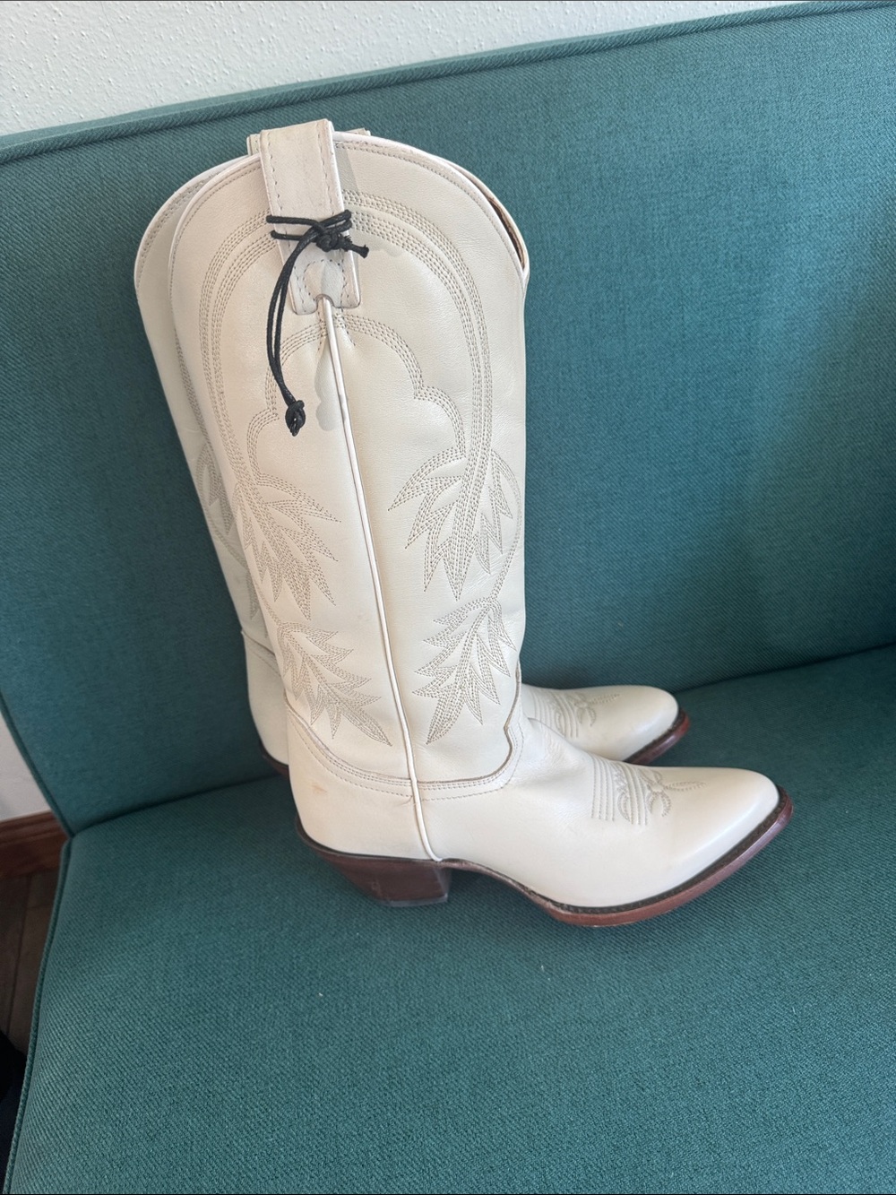 Western Cowboy Boots - Women's - Picture 2 of 7